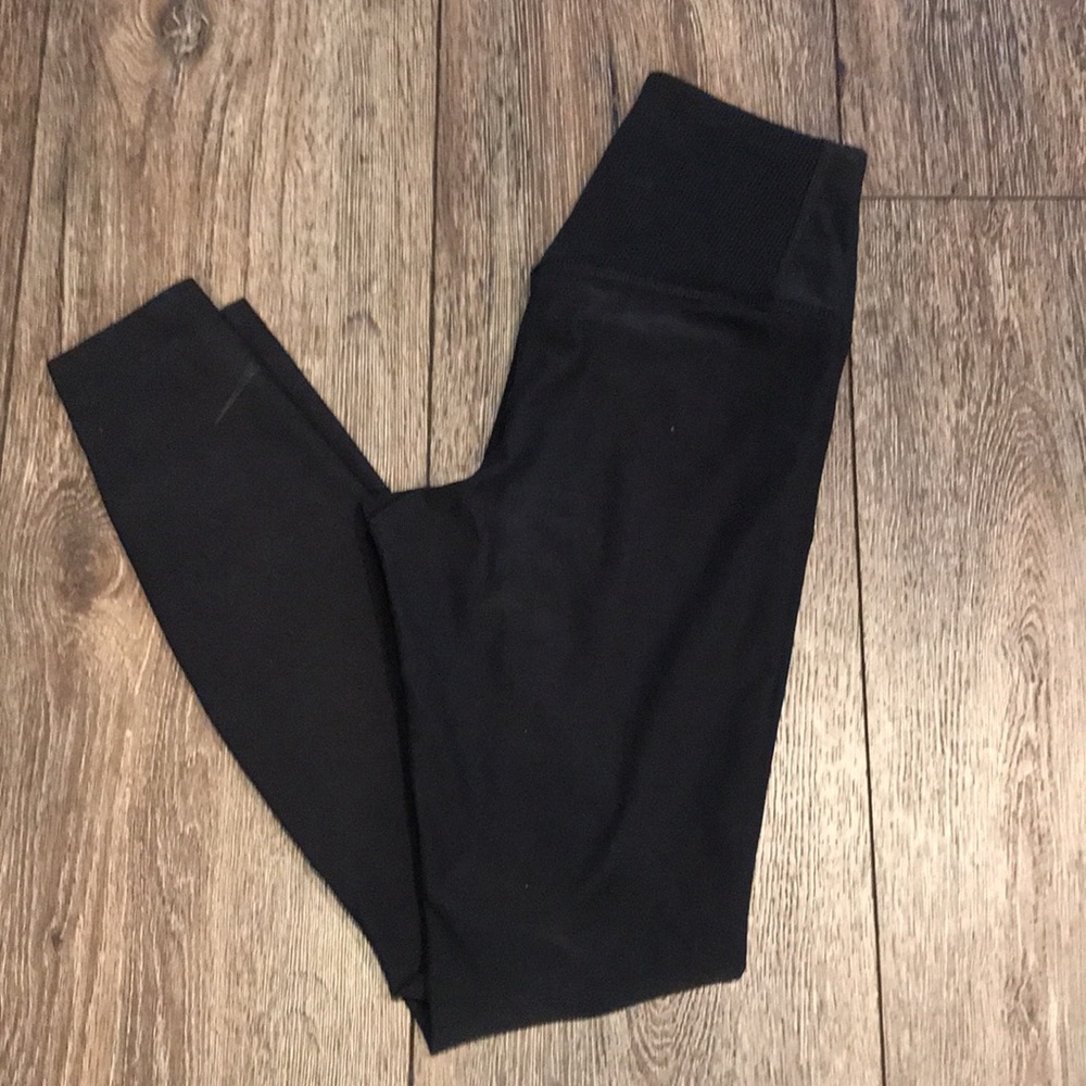 Nike Black High-Waist Leggings